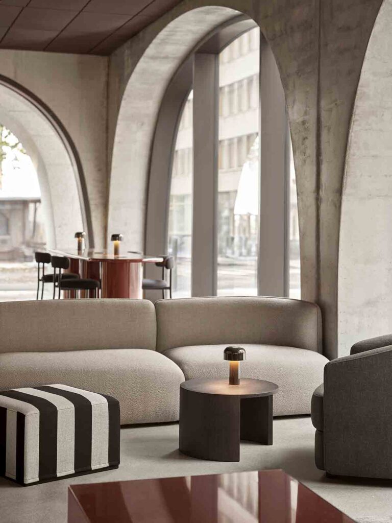 Radisson Red Helsinki, Fyra