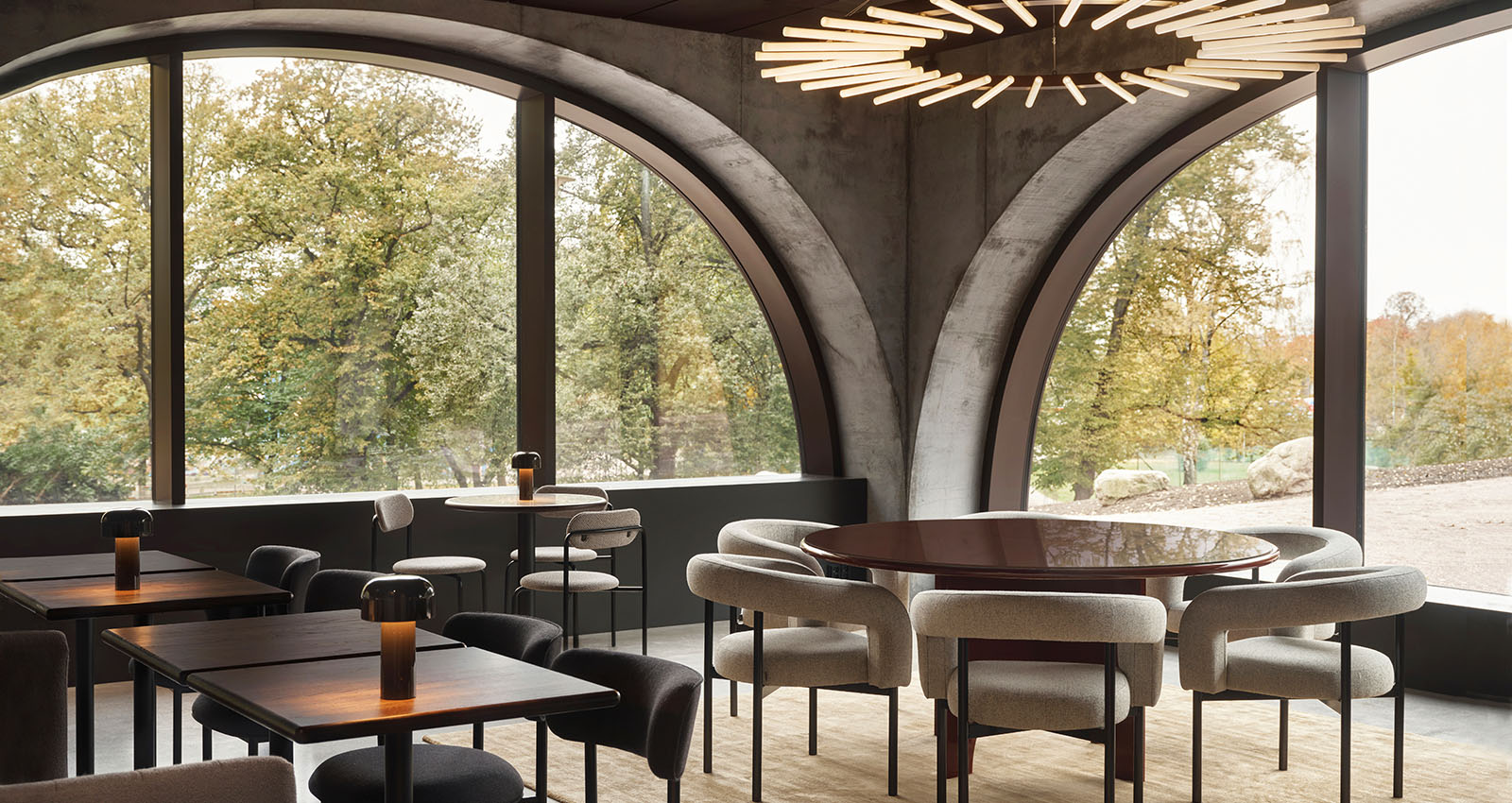 Radisson Red Helsinki, Fyra