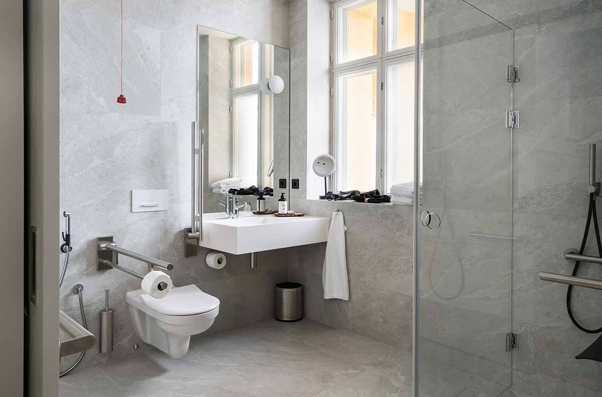 Emily P. Fusilero, Herson D. Suquino, Hospitality Architecture and Design De H2m Architects + Engineers