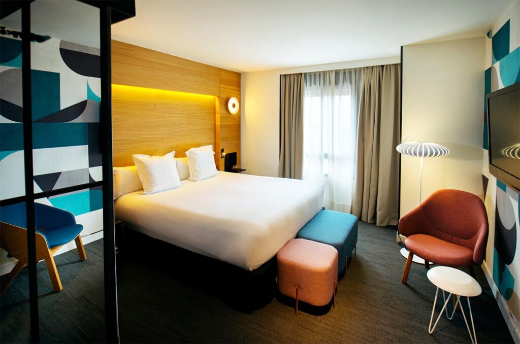 USM, Leica y En Línea Barcelona