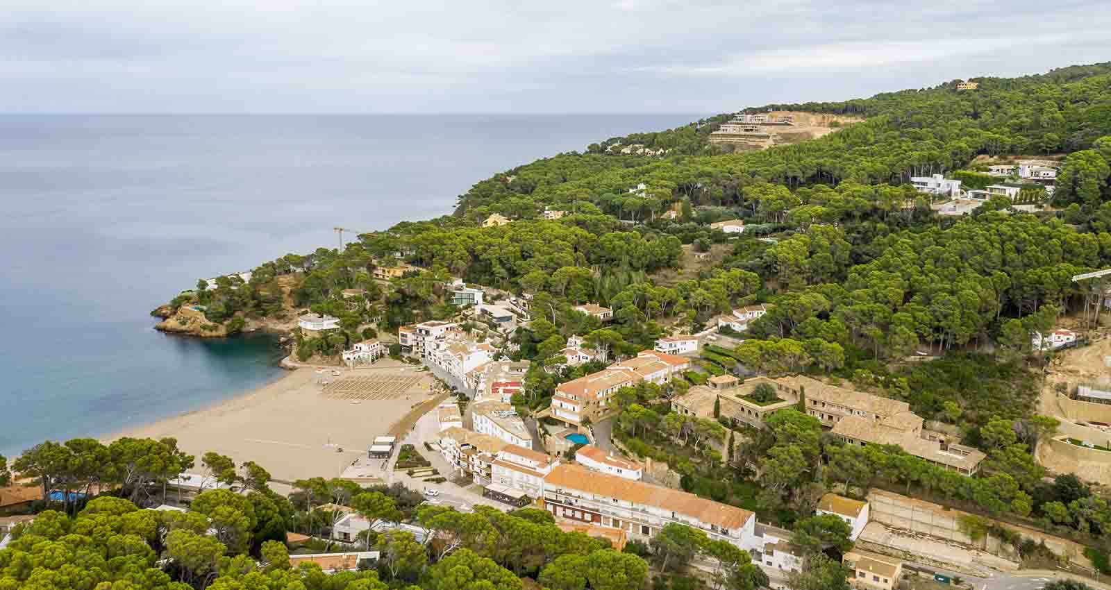 Finca Victoria Begur, un refugio mediterráneo atemporal de GCA