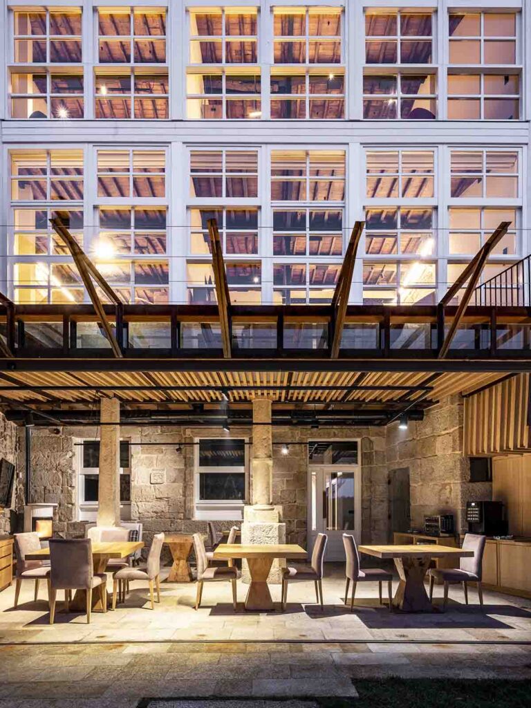 Hotel Acouga Ourense, Mol Arquitectura